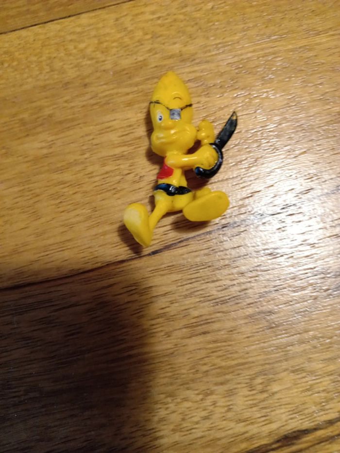 Figurine embout crayon