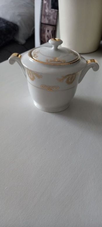 Sucrier en porcelaine LPN