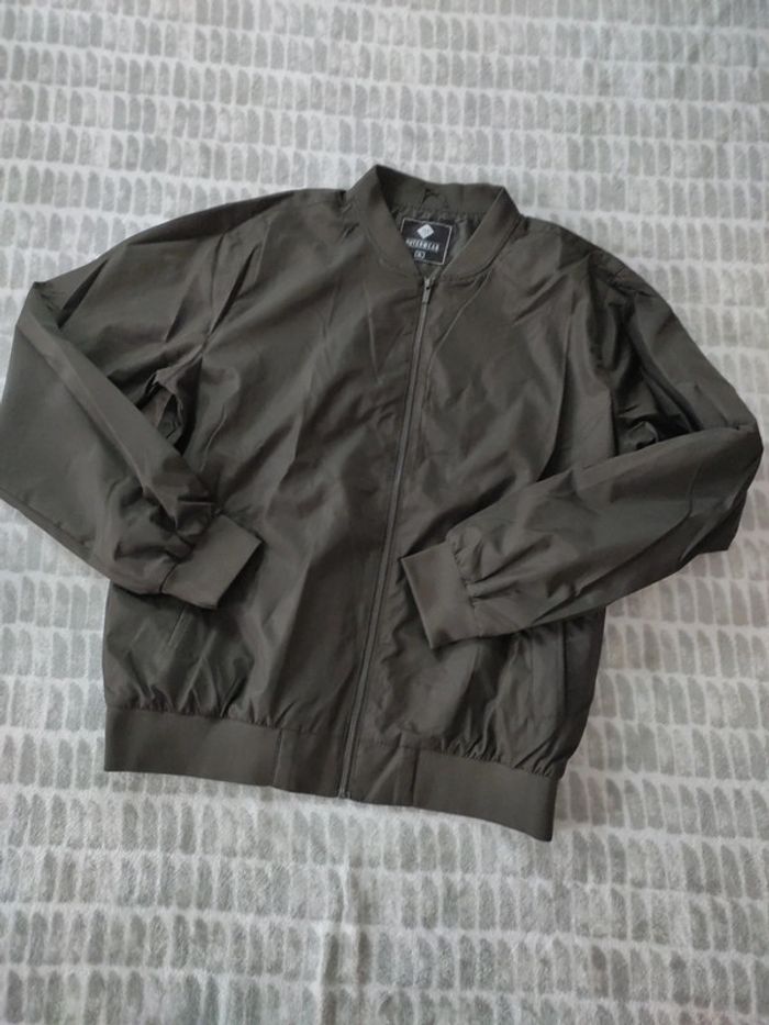 Veste parka coupe-vent kaki tex taille Xl 42 - photo numéro 1