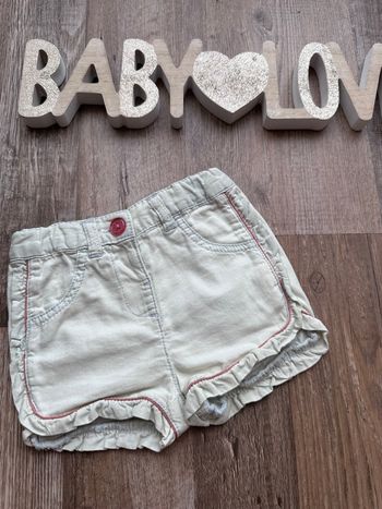 - Short Kiabi - 6 mois - Très bon état