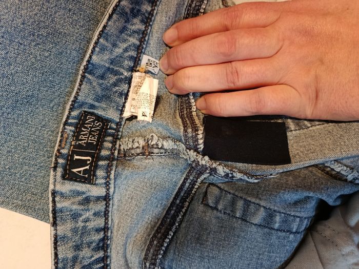 A saisir ! 3 jeans  + 2 pantalons ( dont 1 CAMAÏEU) , femme, tailles 36 et 38  ( Bien lire merci) - photo numéro 7