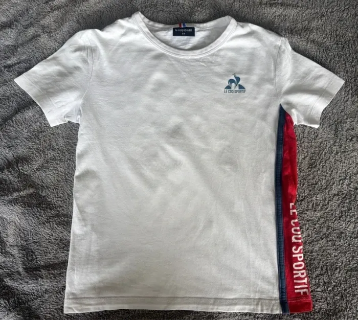 t shirt 8 ans .