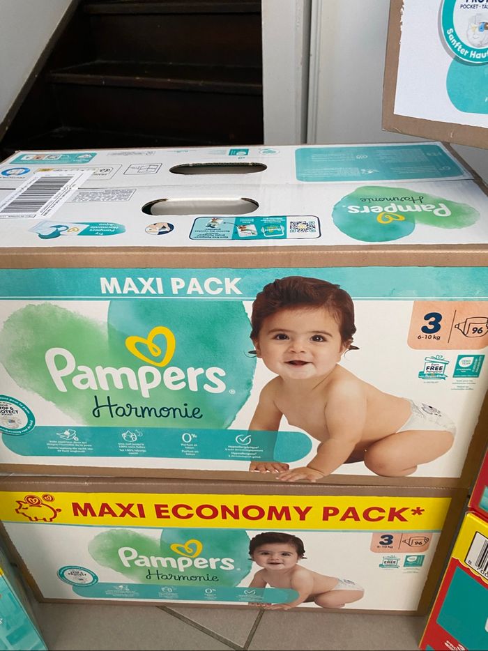 Couches Pampers - photo numéro 3