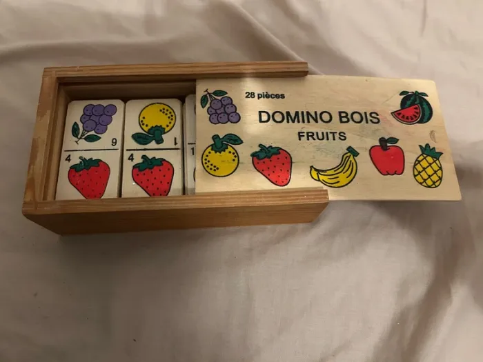 Boîte de domino en bois fruits