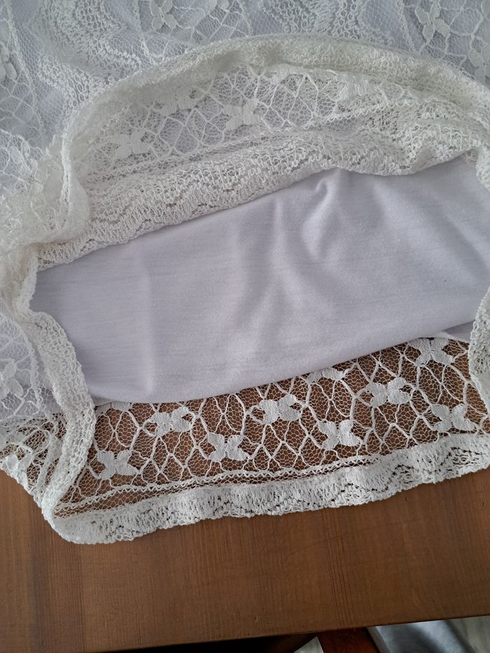 Robe en dentelle taille 36 - photo numéro 3