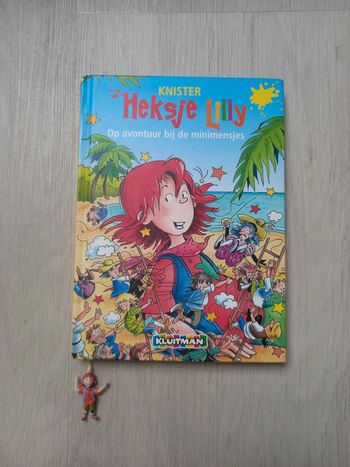 Heksje Lily op avontuur bij de minimensjes