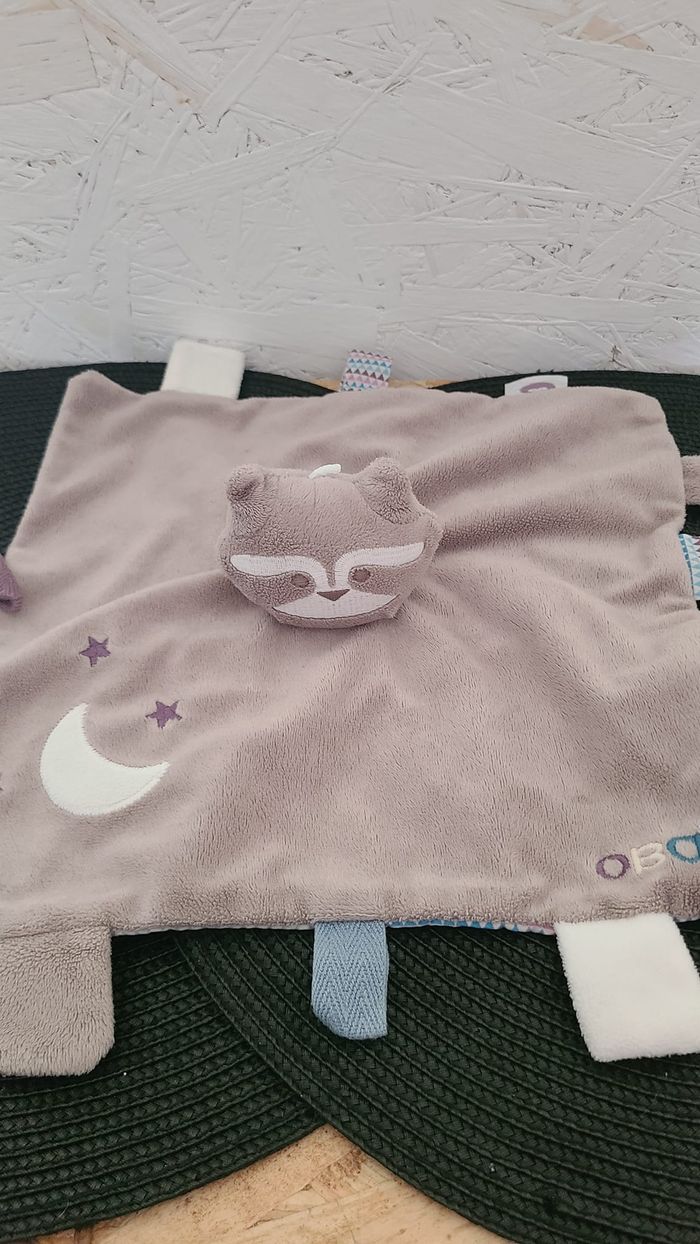 Doudou plat chat raton laveur marron bleu rose OBAIBI - photo numéro 2