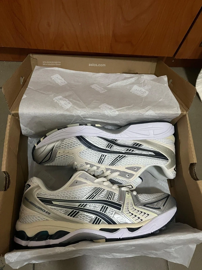 Asics Kayano 14 Taille 39.5 - photo numéro 5