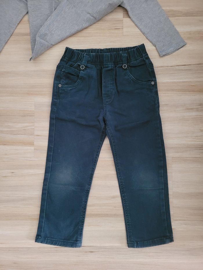 Ensemble t-shirt et pantalon, garçon 4 ans. - photo numéro 2