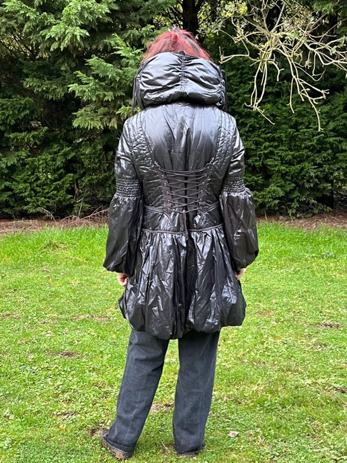 Long manteau bouffant extravagant / manteau d'hiver pour femme - photo numéro 8