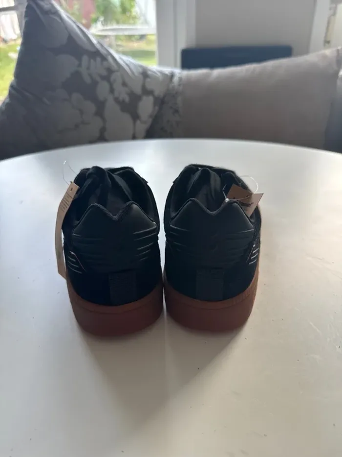 Baskets Hummel HB Indoor – Taille 42 – Noir / Semelle Gomme - photo numéro 5