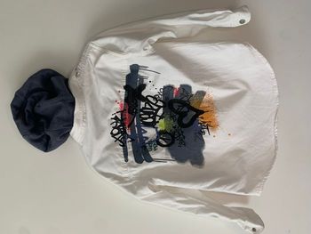 Chemise jeans a capuche amovible Zara 9 ans etat neuf