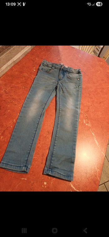 Jean fille taille 4 ans