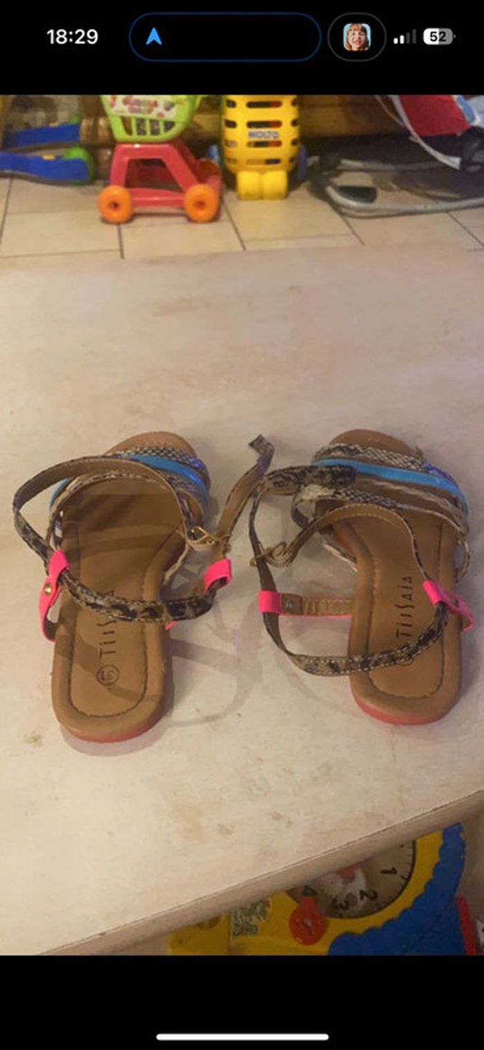 Sandales bleu rose taille 31 - photo numéro 3