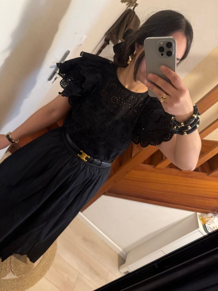 Blouse noire broderie anglaise - photo numéro 3