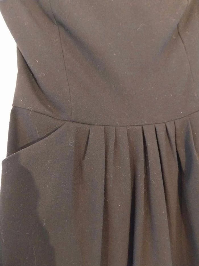 Robe bustier  originale sans  bretelle  T2 - photo numéro 5