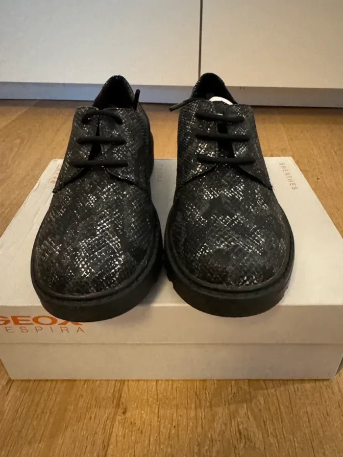 Chaussures enfants Geox J. Casey noir neuve taille 32 - photo numéro 2