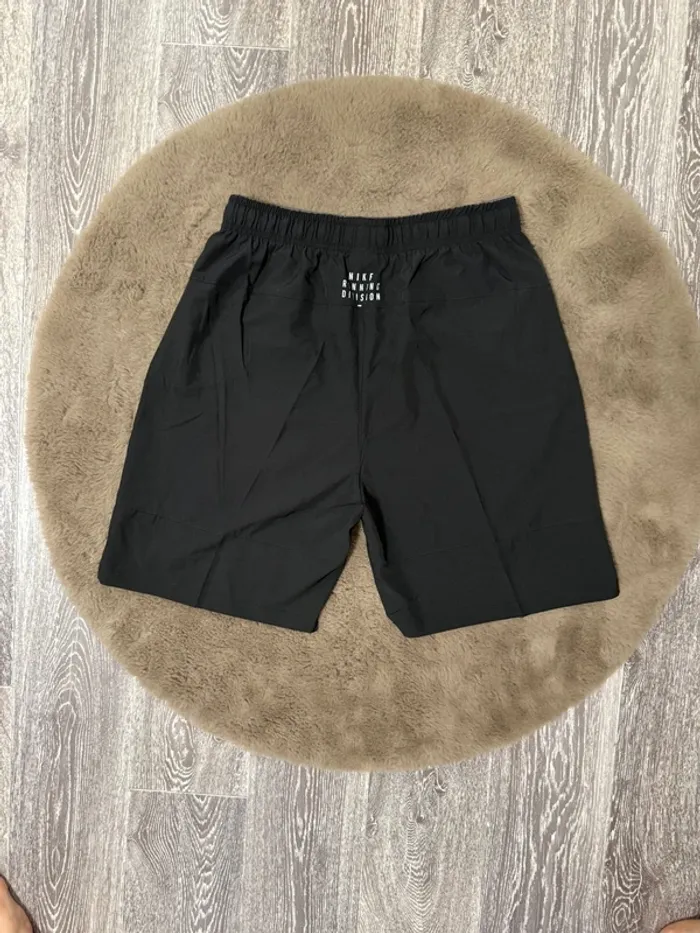 Short Running Nike - photo numéro 3