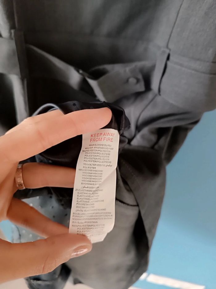 Robe grise neuve - photo numéro 5