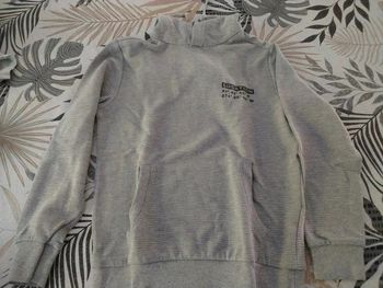 Sweat à capuche gris Kiabi 12 ans