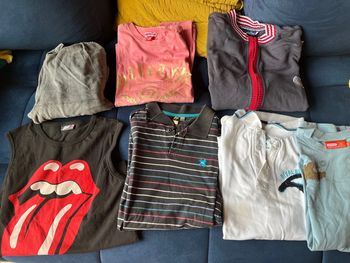 Lot vêtement Xs garçons