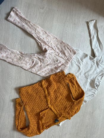 Ensemble legging t-shirt et gilet 