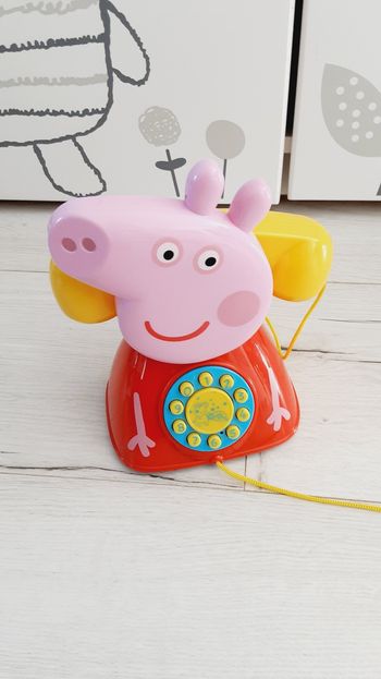 Jeu jouet téléphone type vidéo tage Peppa pig