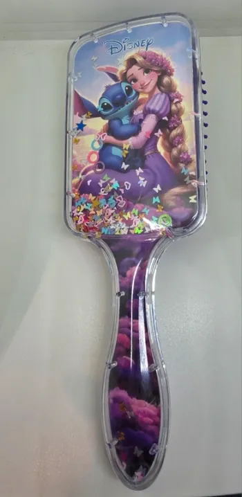Brosse a cheveux stitch et raiponse