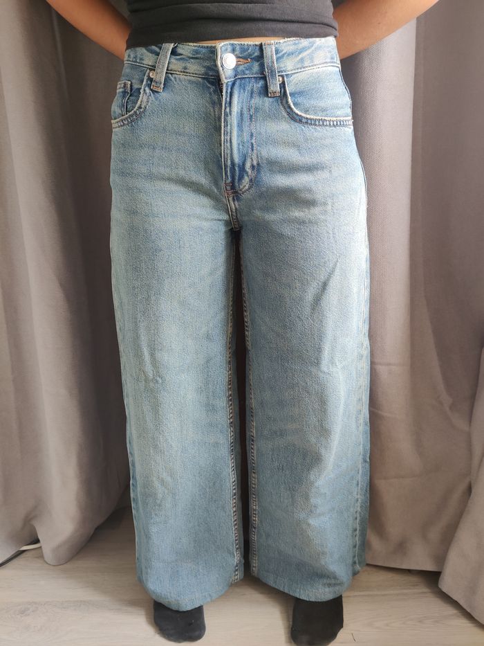 Jean délavé wide leg Bershka Taille 32 ( petite) - photo numéro 2