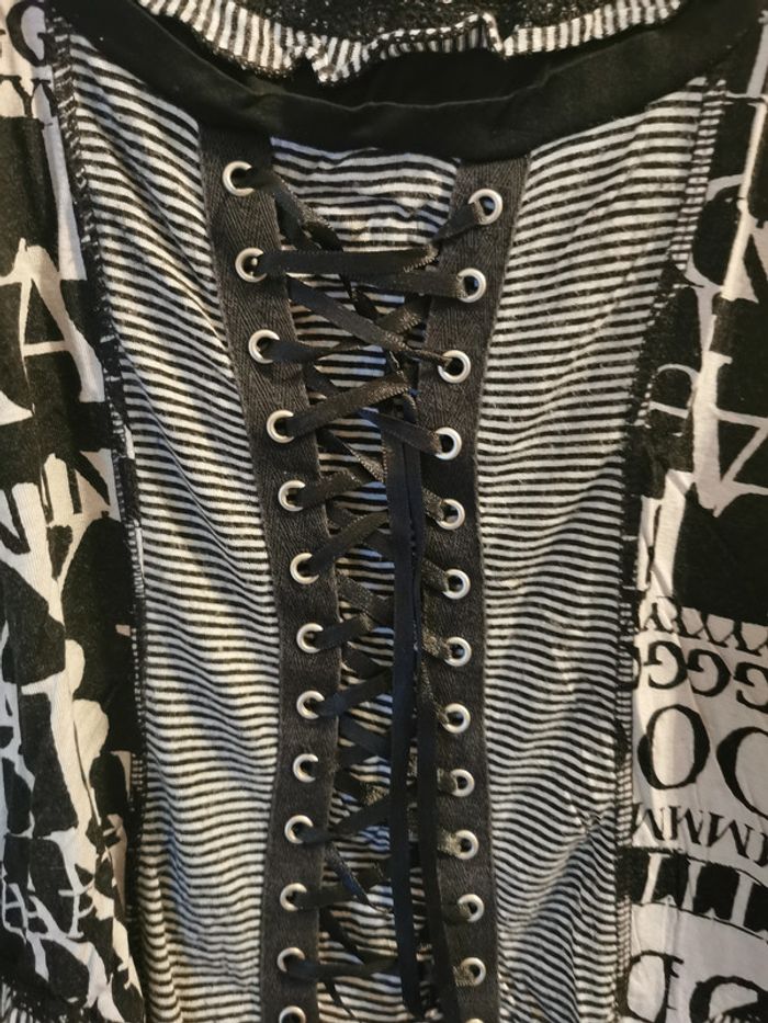 t-shirt manches longues taille M - photo numéro 2