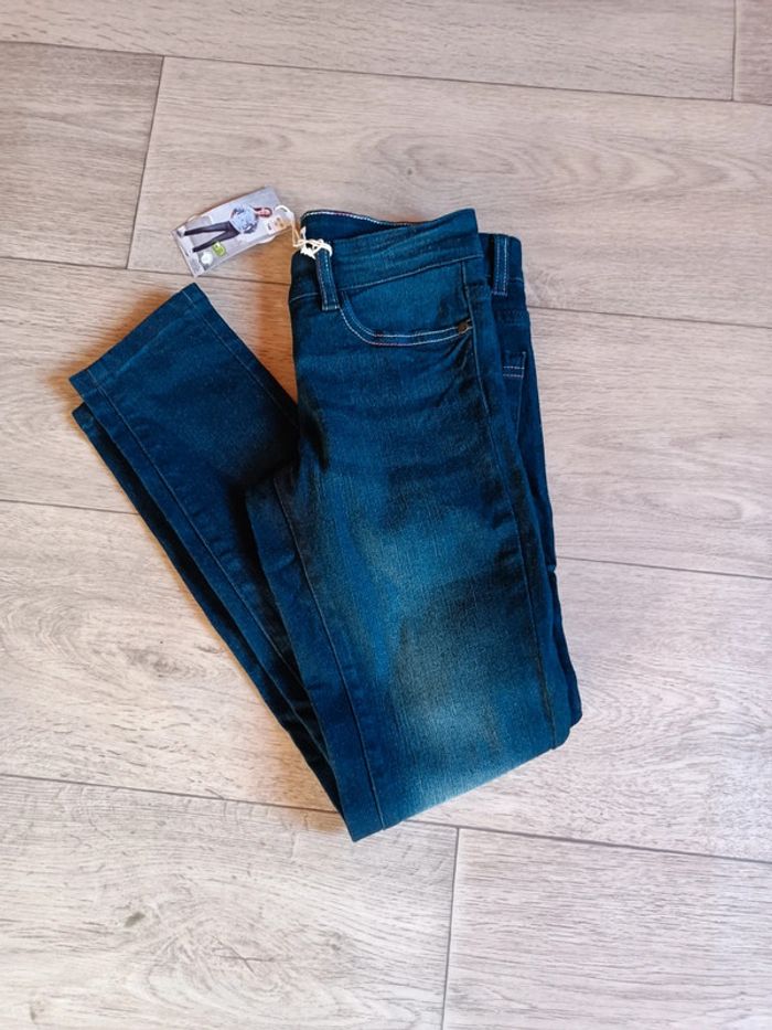 31. Jeans neuf pocopiano 146 - photo numéro 1
