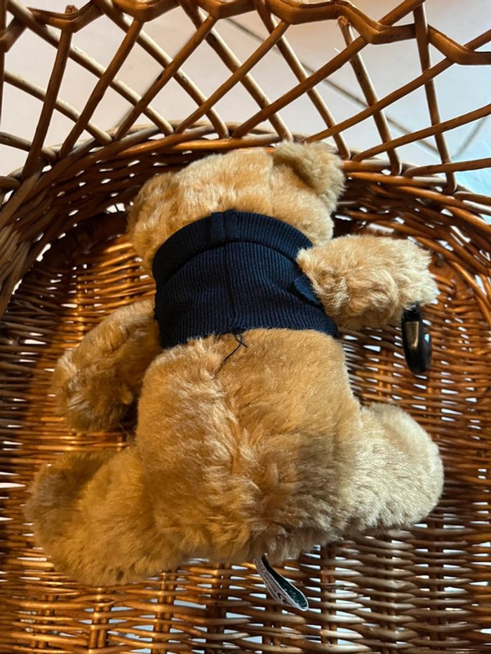Ours en peluche avec pipe - photo numéro 4