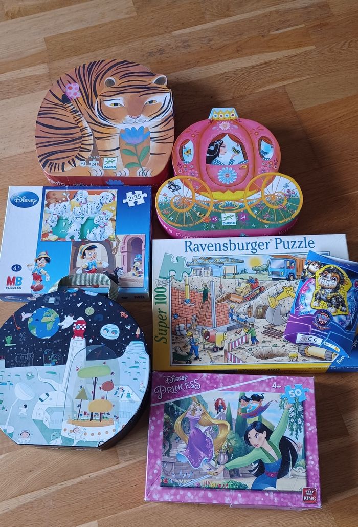 Gros lot puzzles enfants