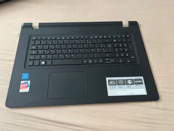 Clavier AZERTY + plasturgie supérieure – Acer Aspire ES1-732 (modèle N16C3)