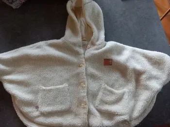Veste cape chaude 3 ans
