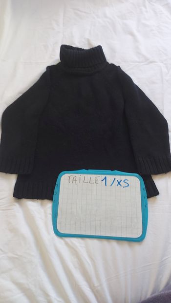 Pull col roulé manche 3/4 taille 1
