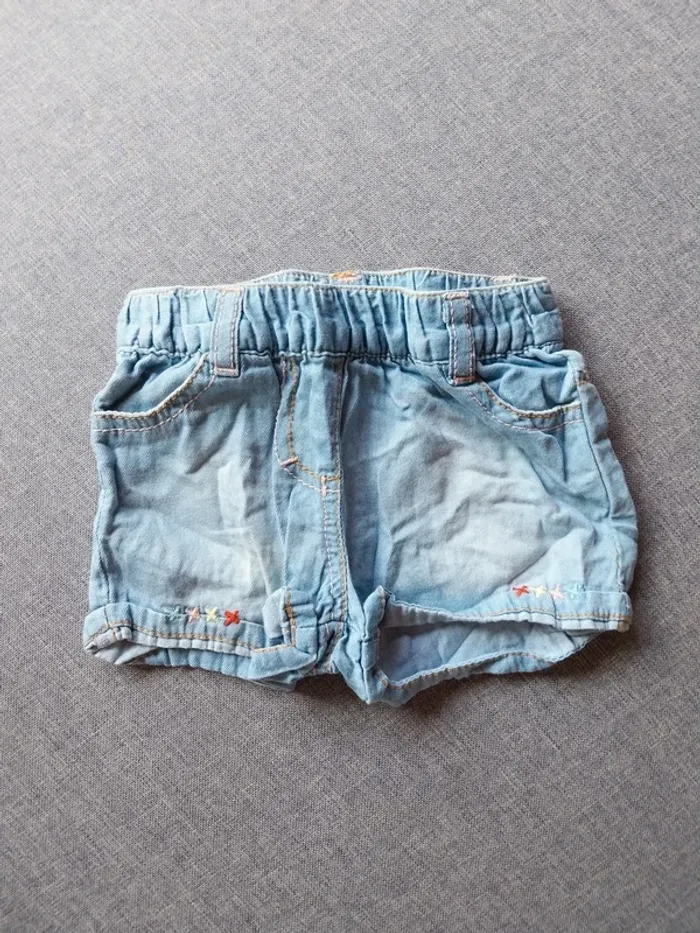 Short 6 mois