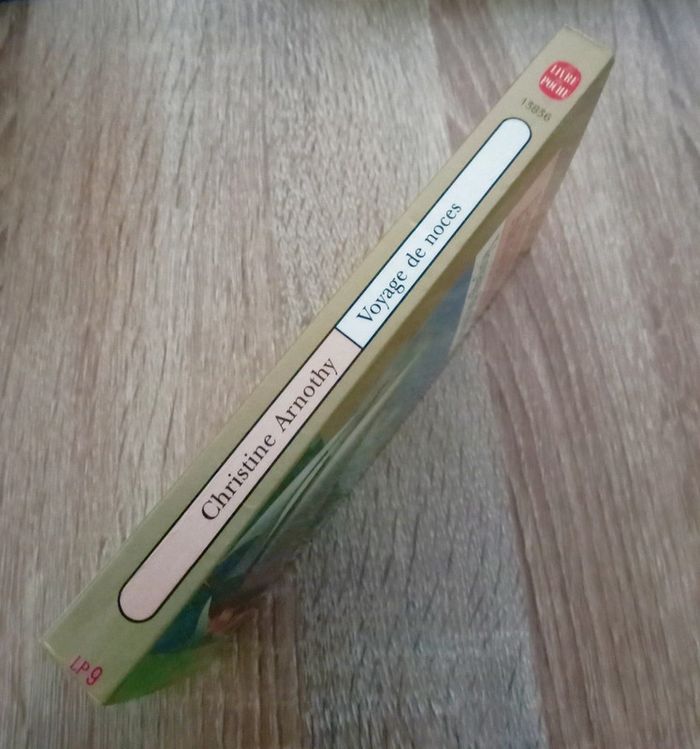 Christine Arnothy 🪅 Voyage de noce - photo numéro 2