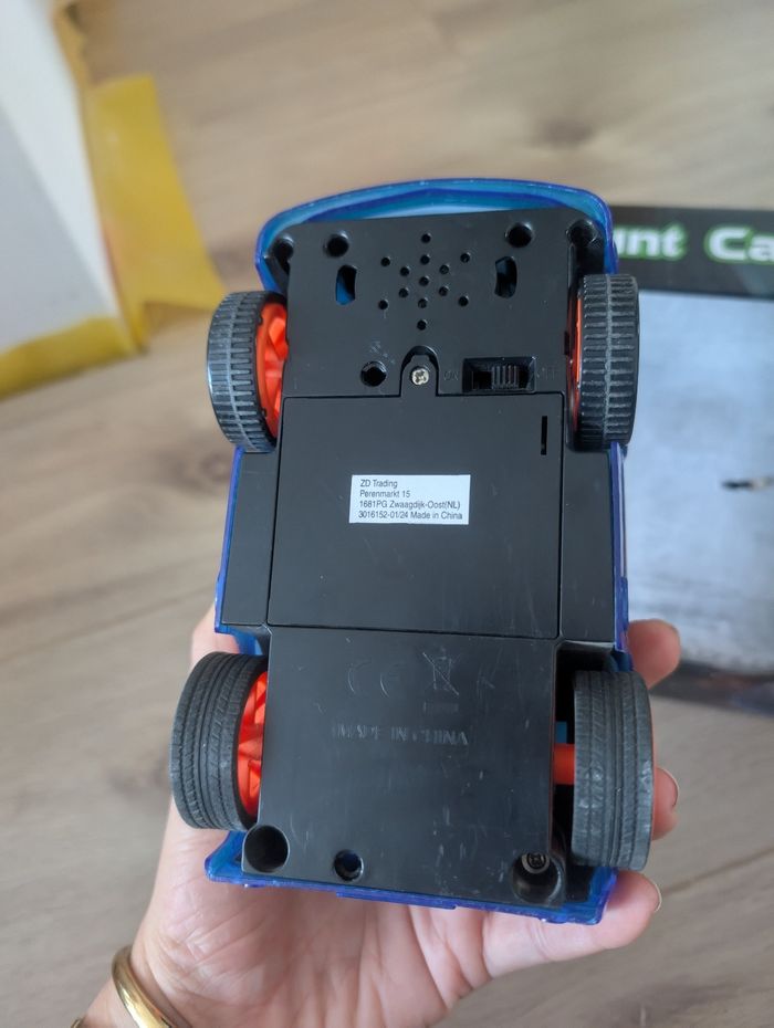 Voiture télécommandée - photo numéro 2