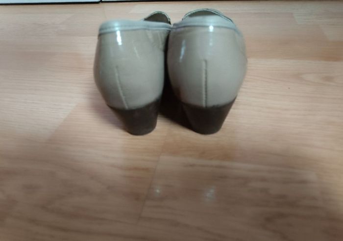 Ballerines beige cuir vernis Bocage p.37 - photo numéro 5