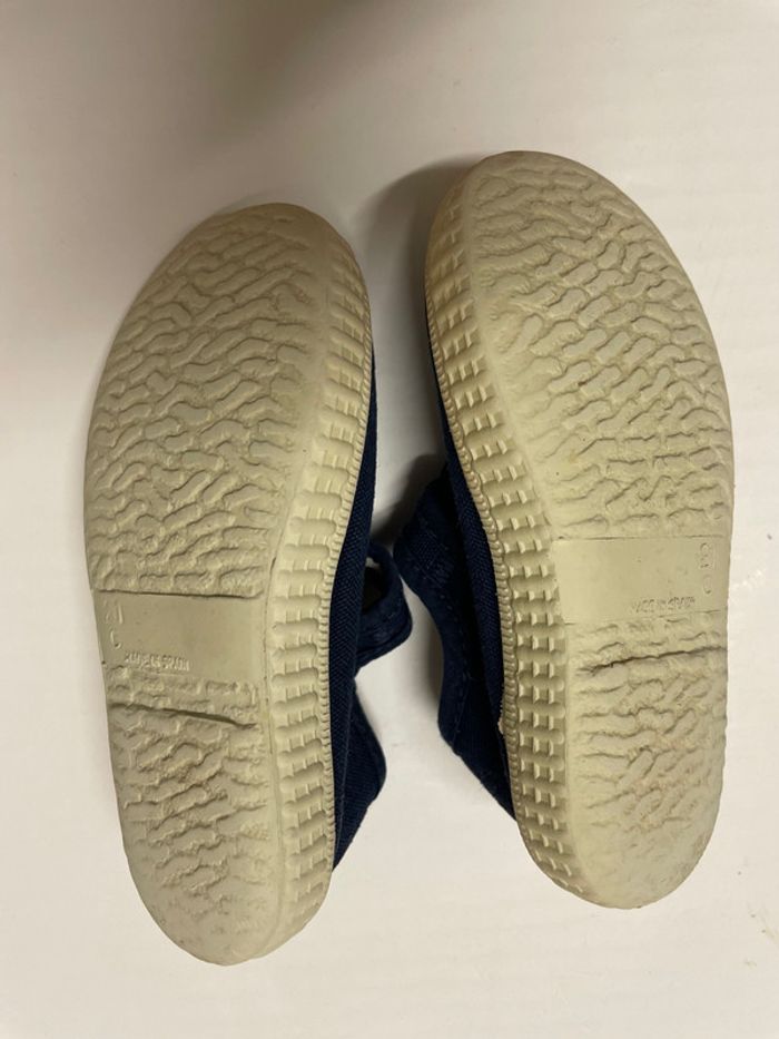 Chaussure bébé - photo numéro 3