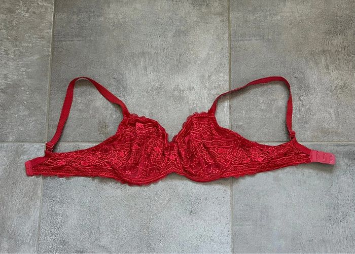🔆 Etam 100 D superbe soutien gorge en très bon état et très confortable - photo numéro 2