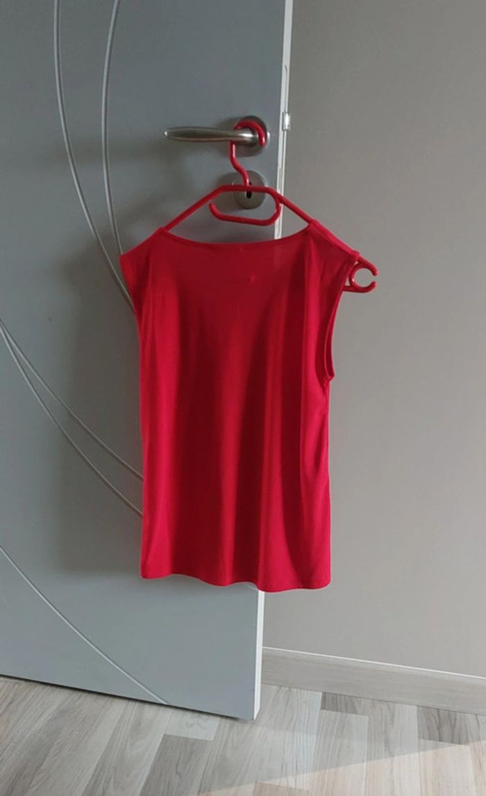 Débardeur rouge - photo numéro 2