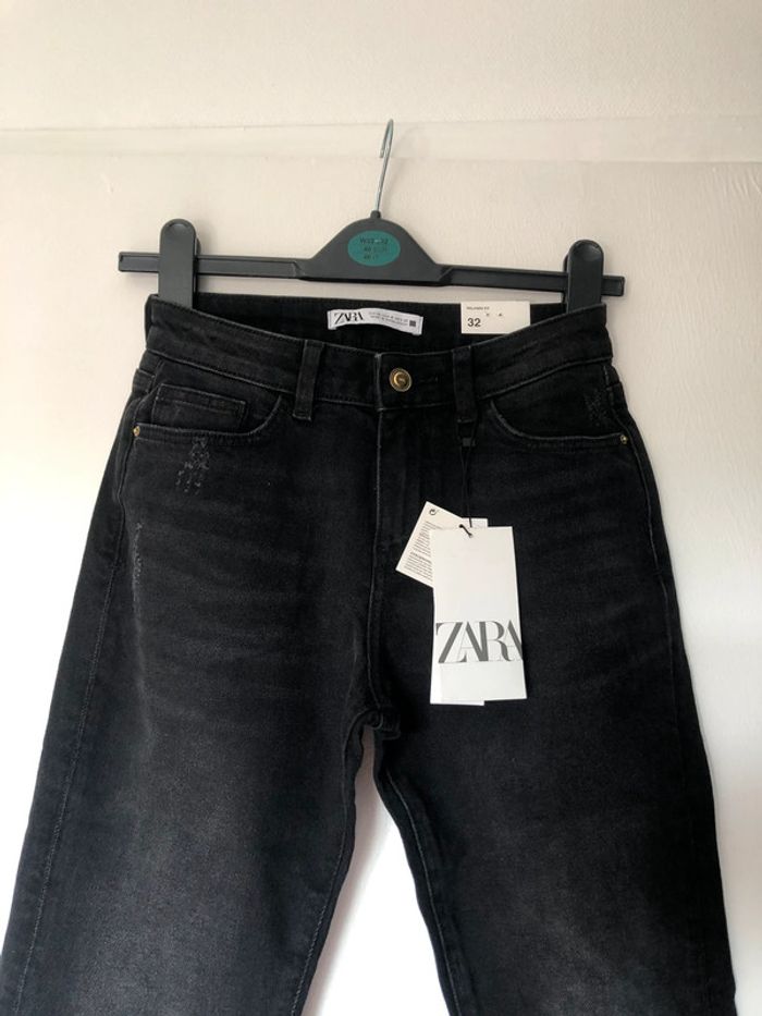 Superbe beau jean relaxed fit Zara neuf avec étiquette taille 32 - photo numéro 3