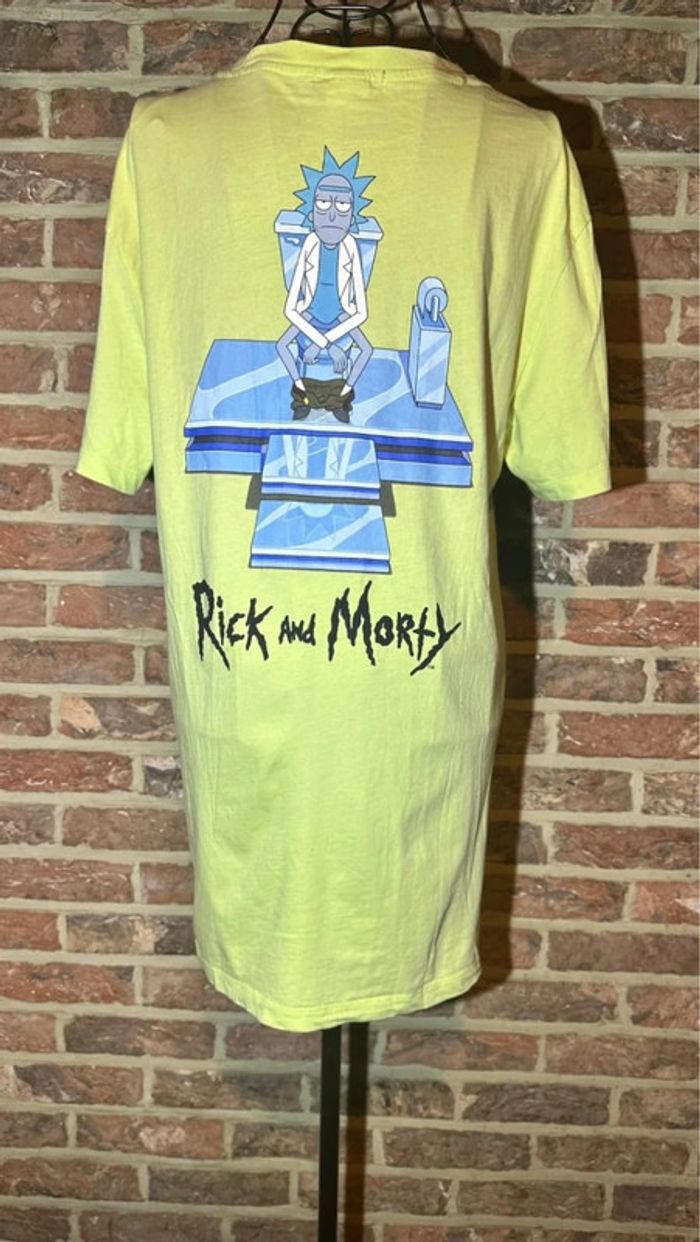 T-shirt vert Rick et Morty x Bershka Taille M / 38 - photo numéro 9