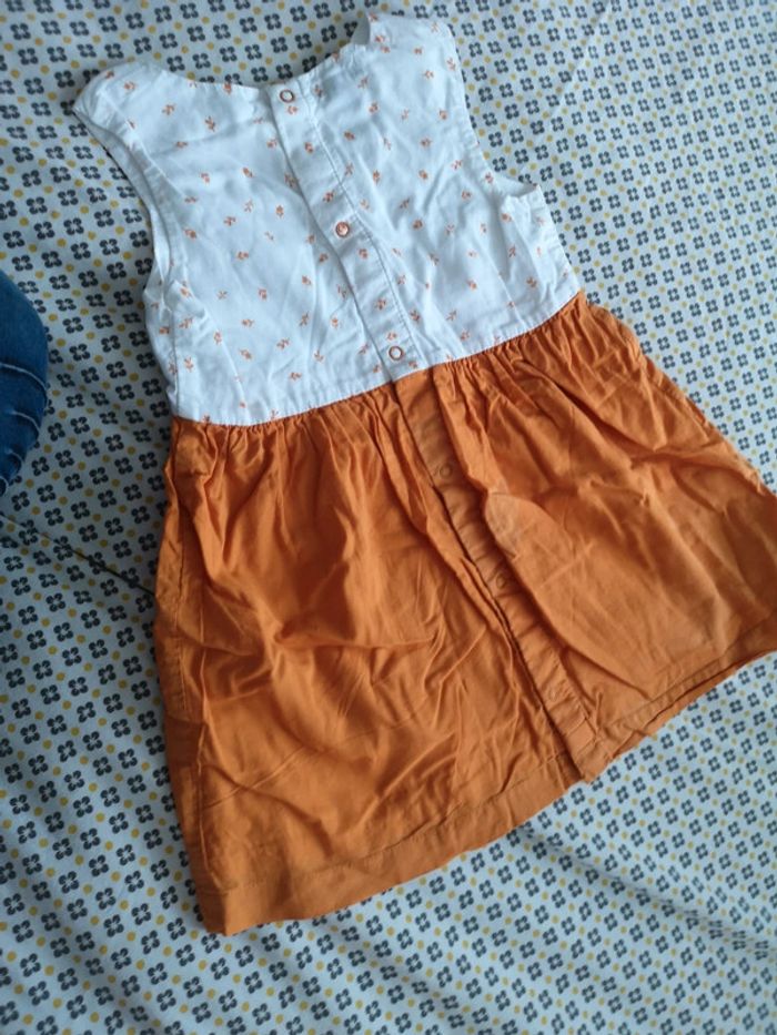 Lot 2 robes 18 mois - photo numéro 3