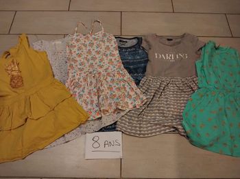 Lot de 6 robes fille taille 8 ans