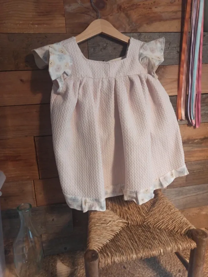Tunique 6 ans fais mains tbe - photo numéro 2