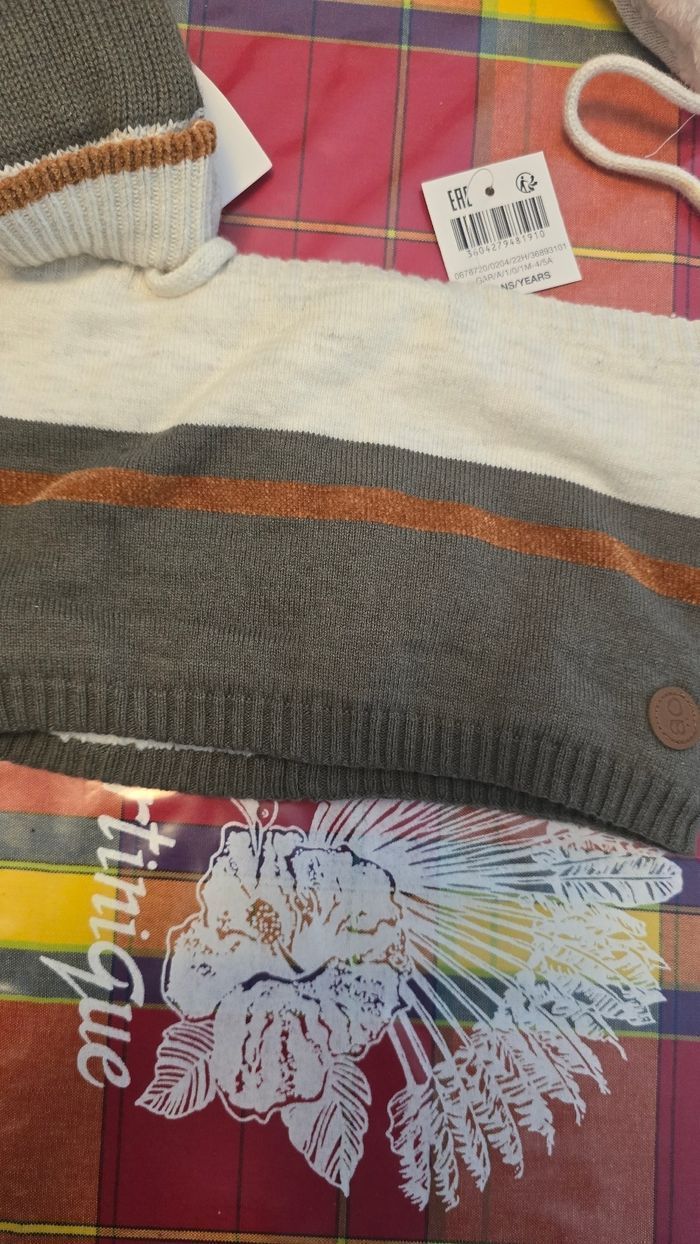 Neufs (non portés)🏷😍 SUPERBE  ensemble bonnet, moufles et snood 3 ans garçon 🥰😍 - photo numéro 5