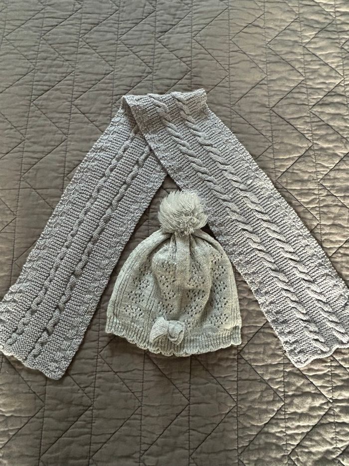 Ensemble écharpe et bonnet petite fille « H&M »